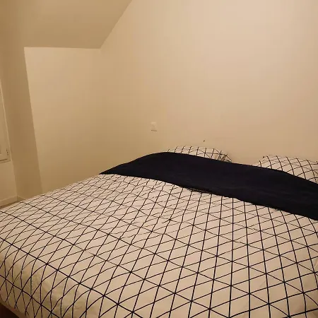 Maison Recente Quartier Calme 9 Couchages 1 Garage Jardin Plein Sud 르망